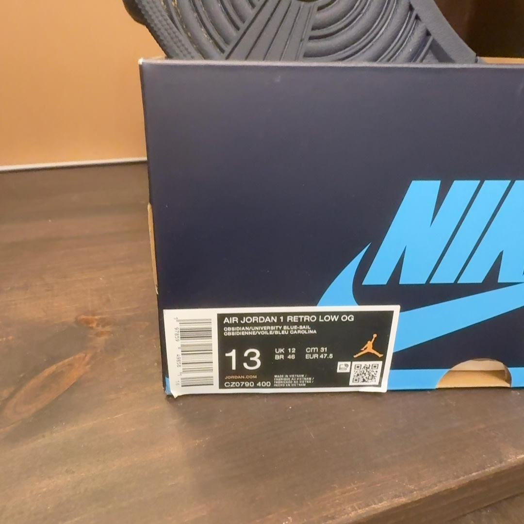 Jordan 1 Low OG Obsidian UNC - Image 8