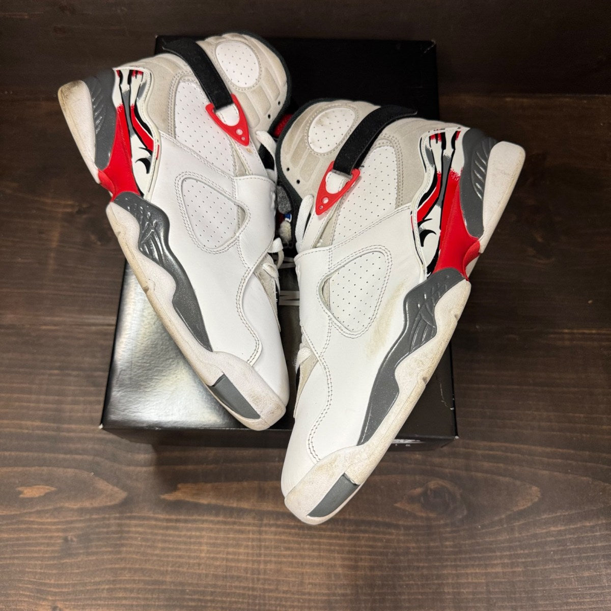 Jordan 8 Retro White True Red (2025) - Image 2