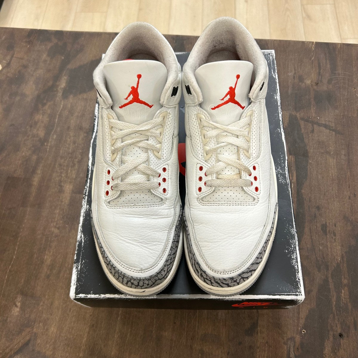 Jordan 3 Retro White Cement Reimagined Size 11 (Pre-Owned) - Image 2