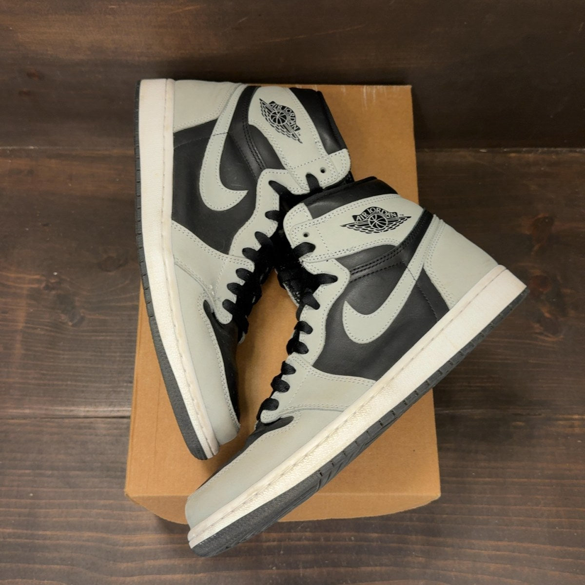 Jordan 1 Retro High Shadow 2.0 Size 10 (Pre-Owned) - Image 2