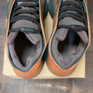 adidas Yeezy 700 V3 Copper Fade Size 6 (Pre-Owned) - Image 6