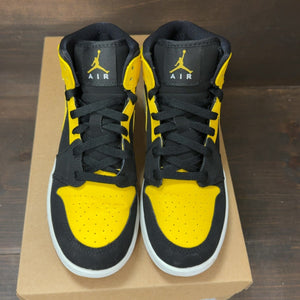 Jordan 1 Retro Mid New Love (2017) (GS) Size 6Y (Pre-Owned) - Image 3