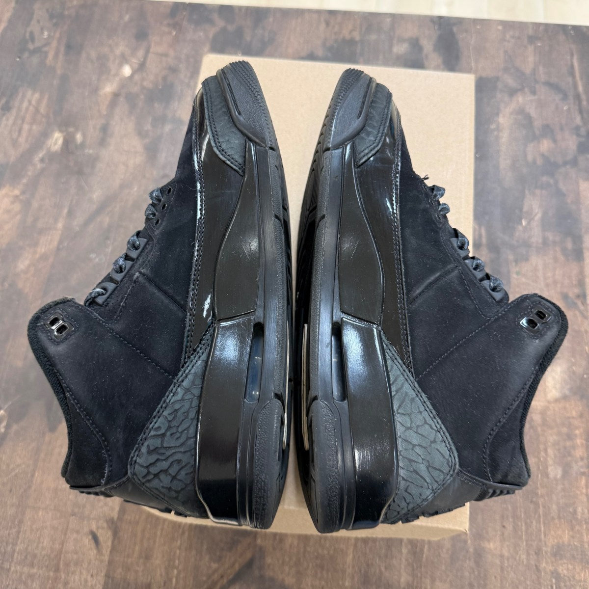 Jordan 3 Retro Black Cat (2025) Size 8.5 (Pre-Owned) - Image 4