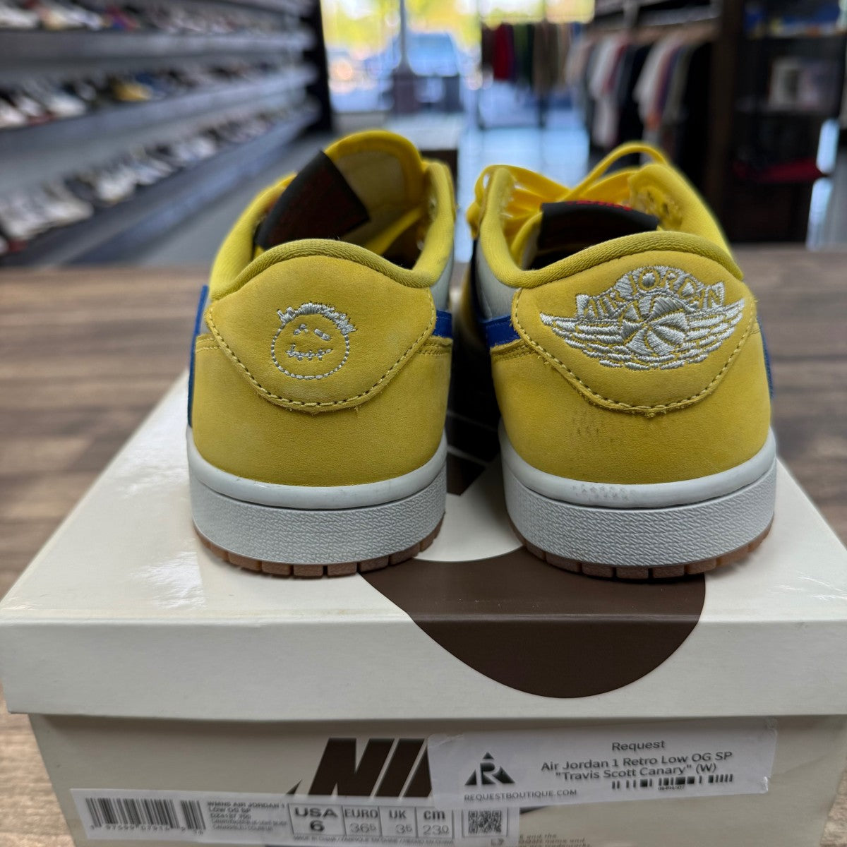 Jordan 1 Retro Low OG SP Travis Scott Canary (Women's) Size 6W (Pre-Owned) - Image 4