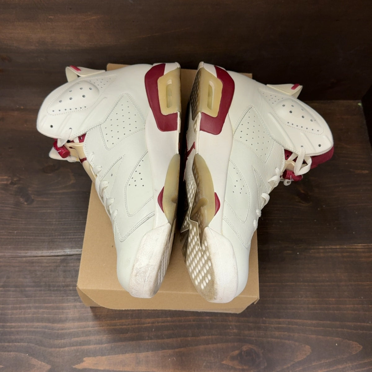 Jordan 6 Retro Maroon (2015) Size 14 (Pre-Owned) - Image 4