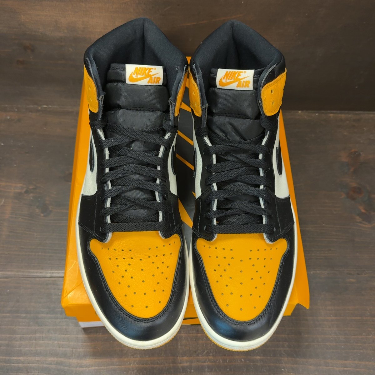 Jordan 1 Retro High OG Taxi Size 12 (Pre-Owned) - tag