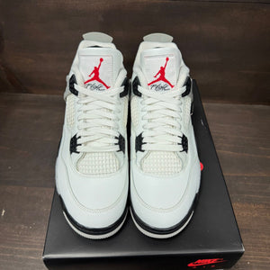 Jordan 4 Retro White Cement (2025) Size 10 (Pre-Owned) - side
