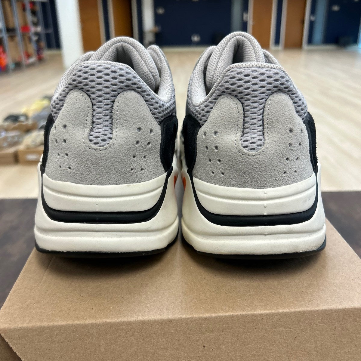 adidas Yeezy Boost 700 Wave Runner Size 12 (Pre-Owned) - Image 4