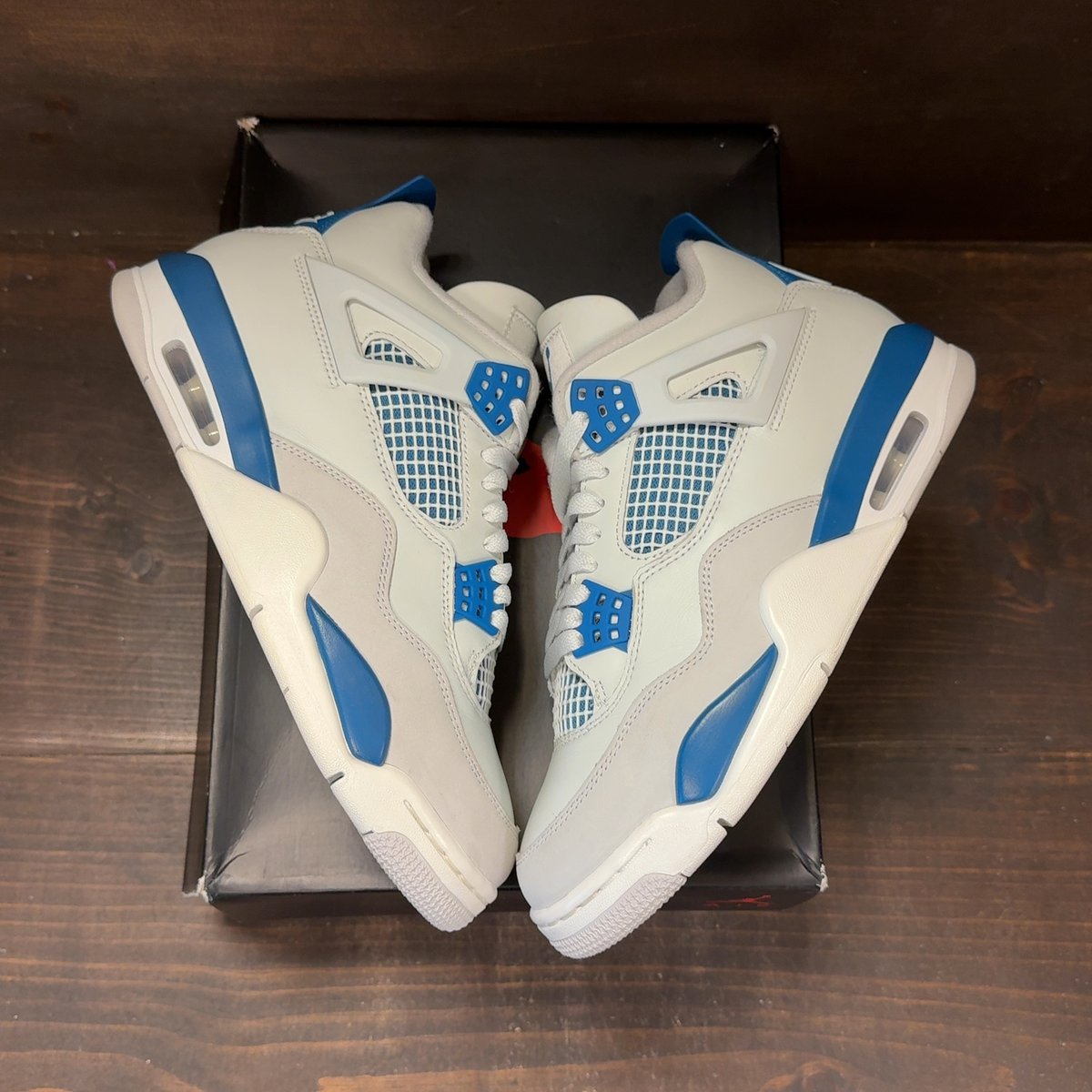 Jordan 4 Retro Military Blue (2024) Size 8.5 (Pre-Owned) - back