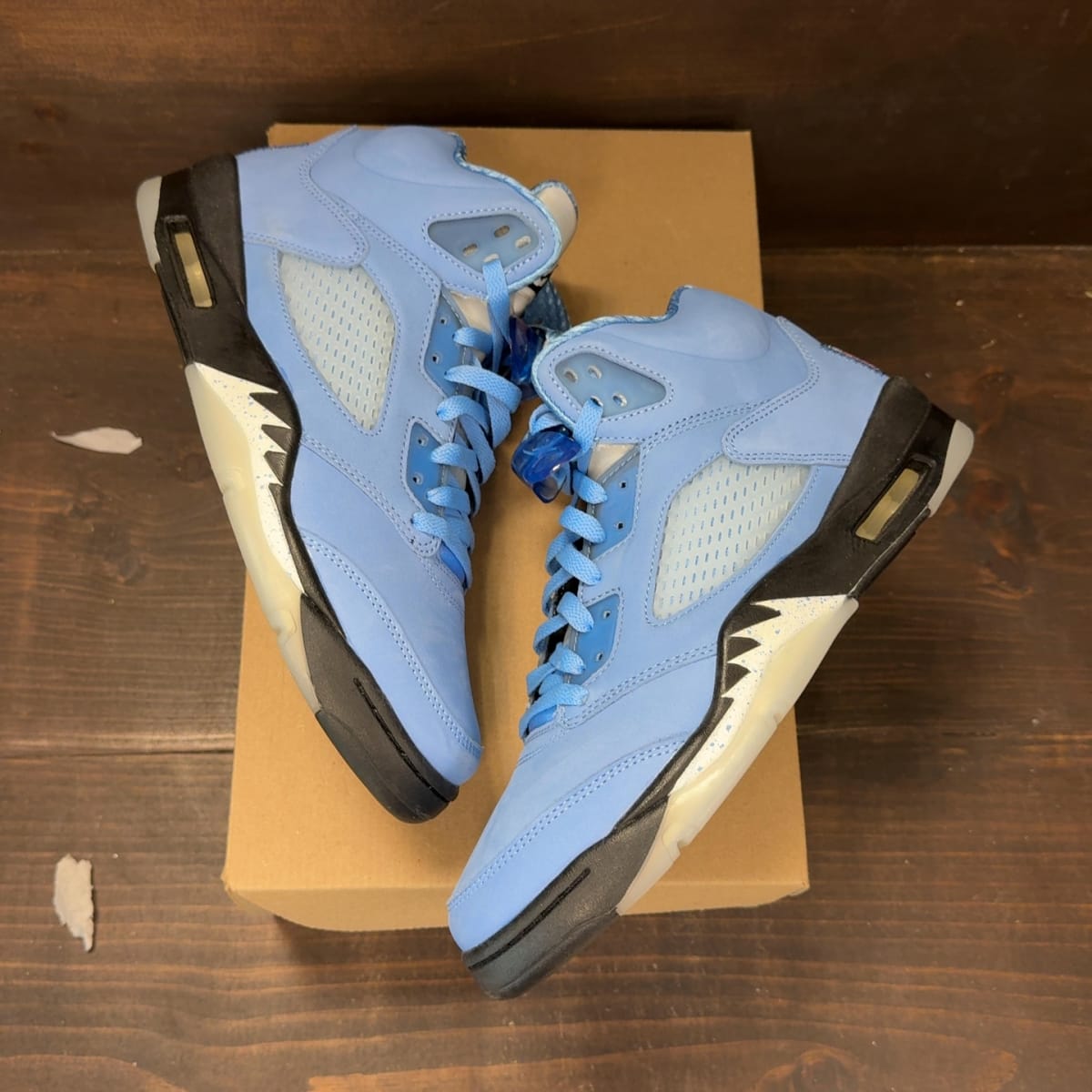 Jordan 5 Retro UNC University Blue Size 8.5 - back