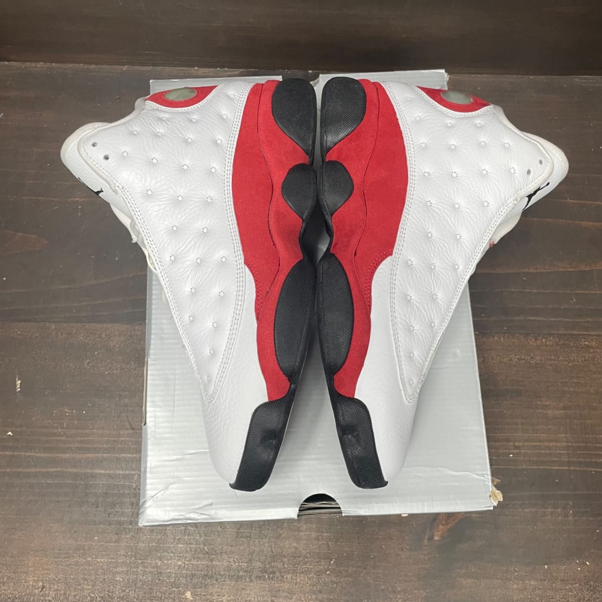 Jordan 13 Retro OG Chicago (2017) Size 10 (Pre-Owned) - sole