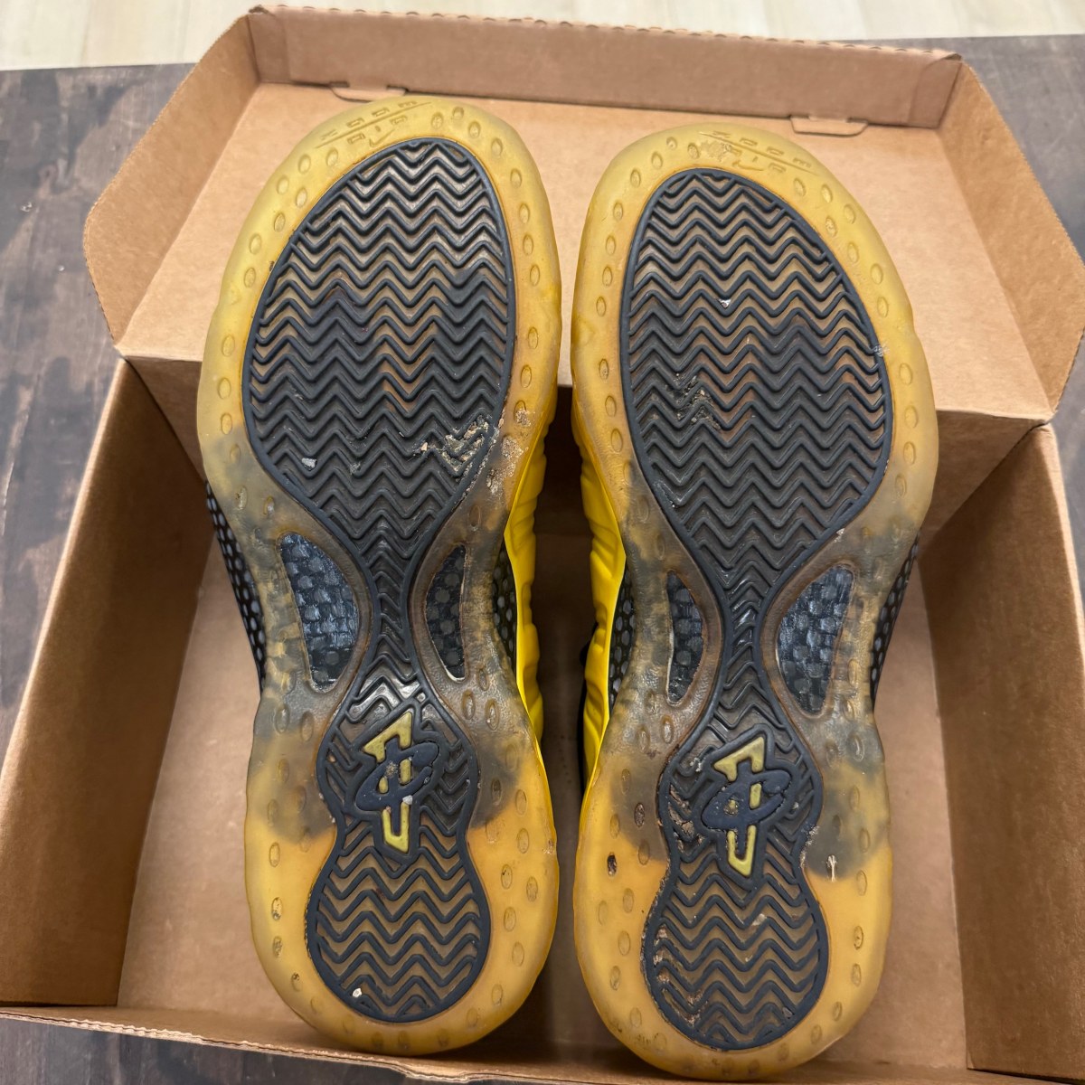 Nike Air Foamposite One Electrolime Size 11 (Pre-Owned) - Image 5