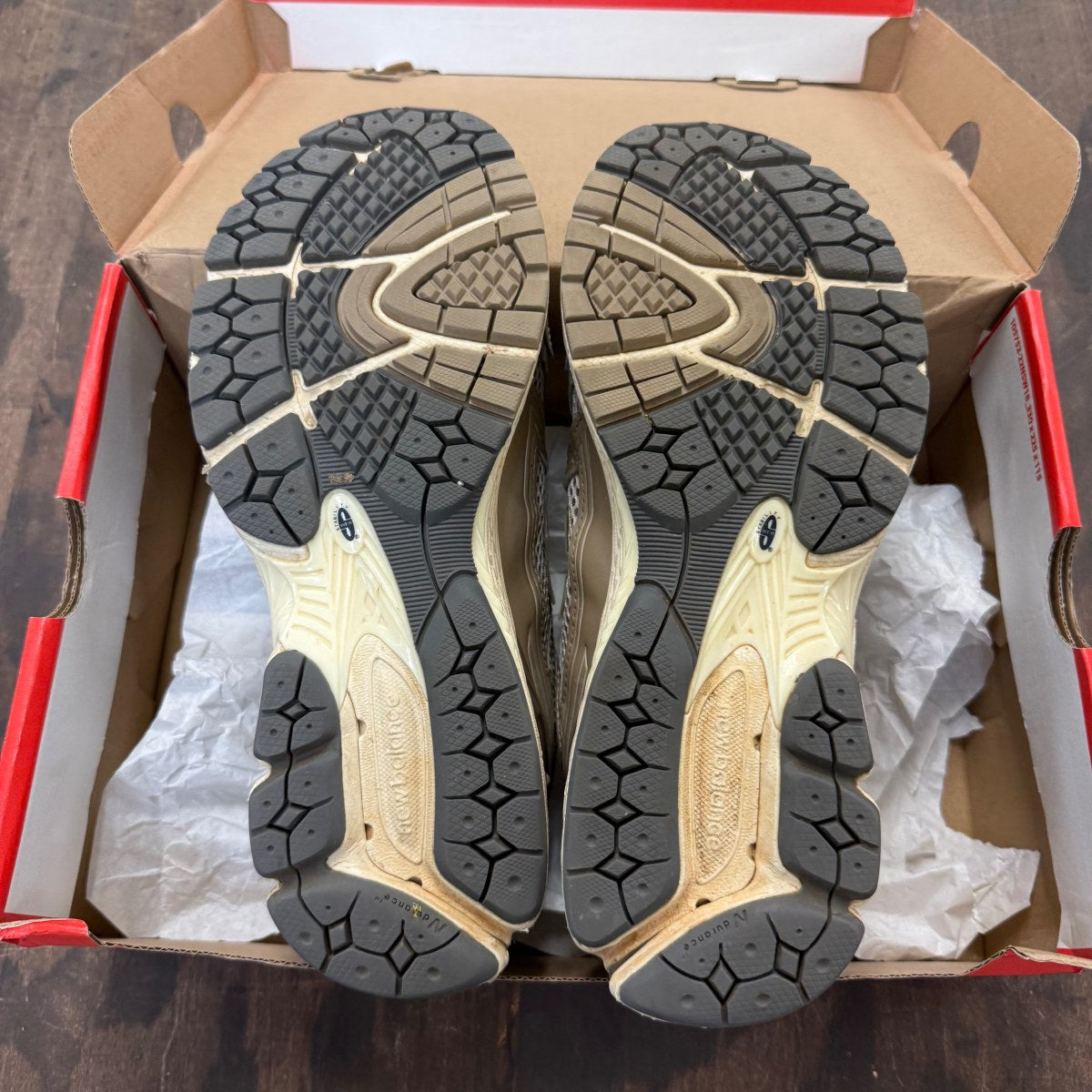 New Balance 1906R Cream Beige Vachetta Size 9.5 (Pre-Owned) - Image 6
