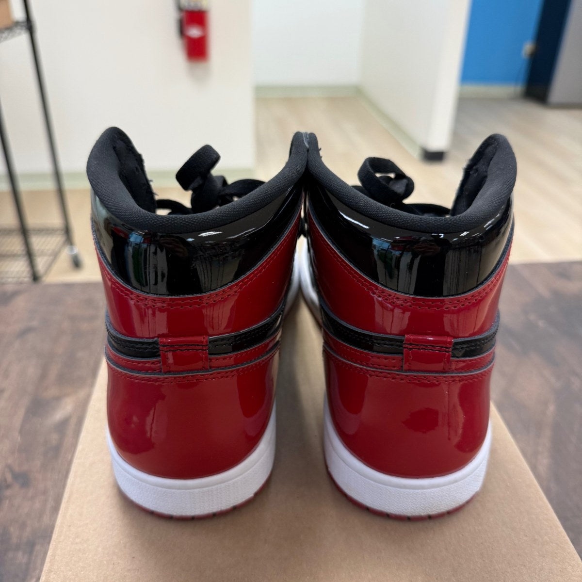 Jordan 1 Retro High OG Patent Bred Size 8 (Pre-Owned) - Image 3