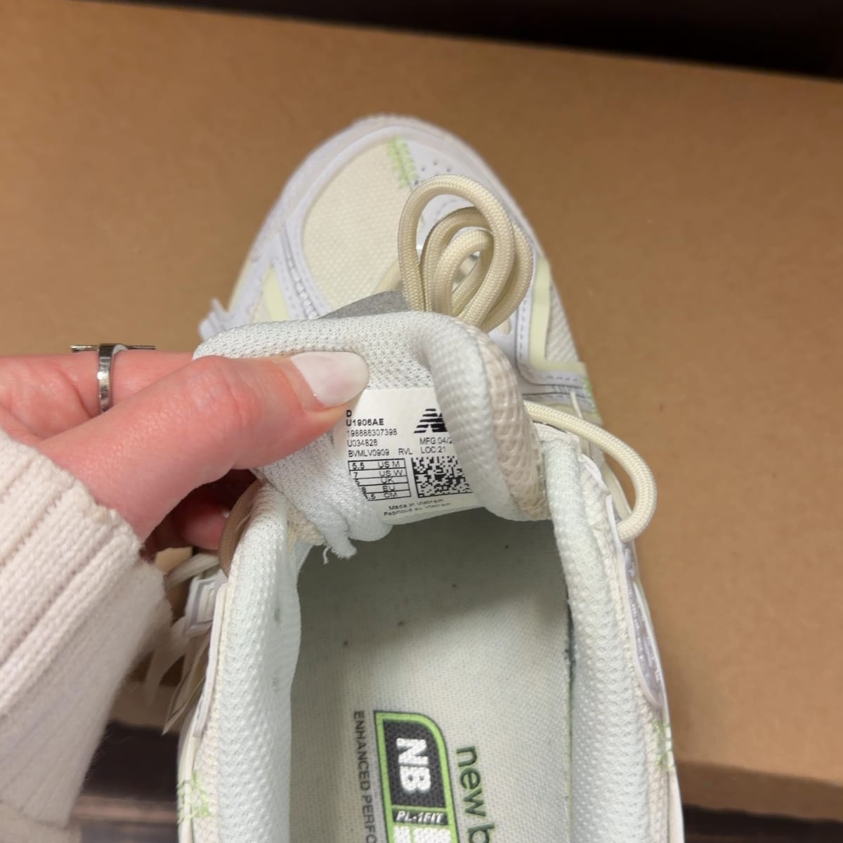 New Balance 1906A White Green Size 5.5 (Pre-Owned) - aux