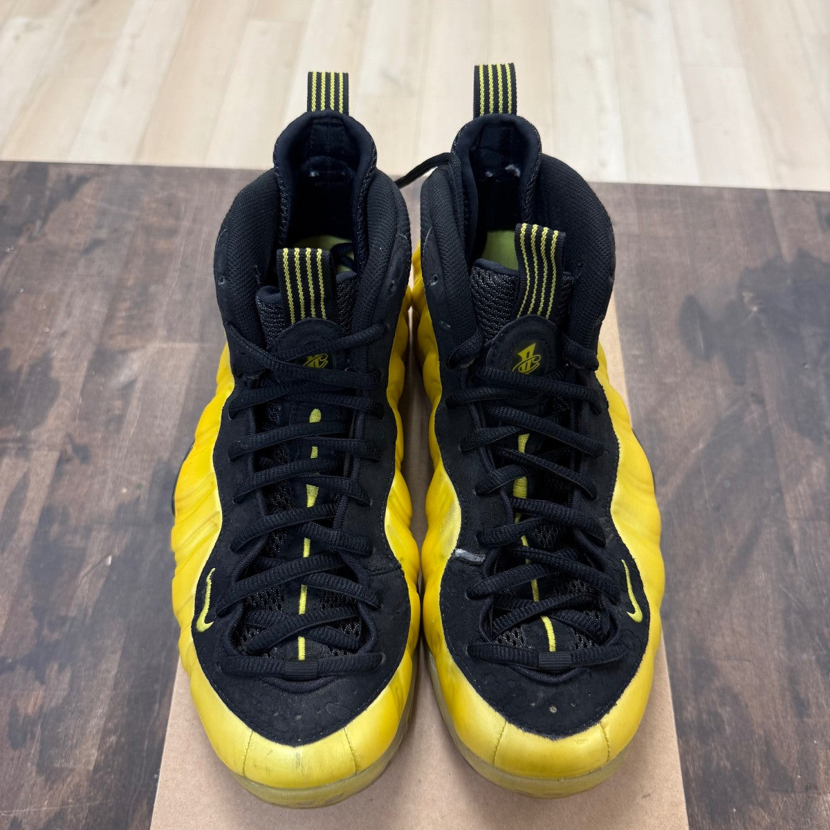 Nike Air Foamposite One Electrolime Size 10.5 (Pre-Owned) - Image 2