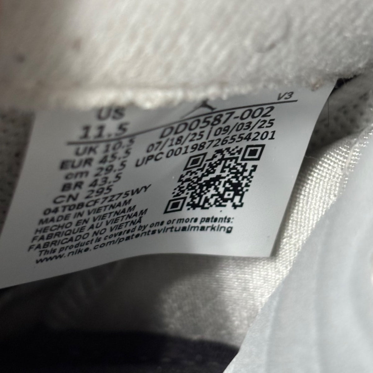 Jordan 5 Retro Wolf Grey (2026) - Image 8
