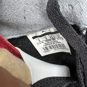 Jordan 4 Retro Bred (2019) Size 9 (Pre-Owned) - aux