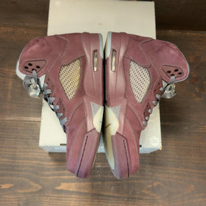 Jordan 5 Retro Burgundy (2023) Size 9 (Pre-Owned) - aux