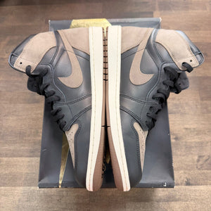 Jordan 1 Retro High OG Palomino Size 11 (Pre-Owned) - Image 3