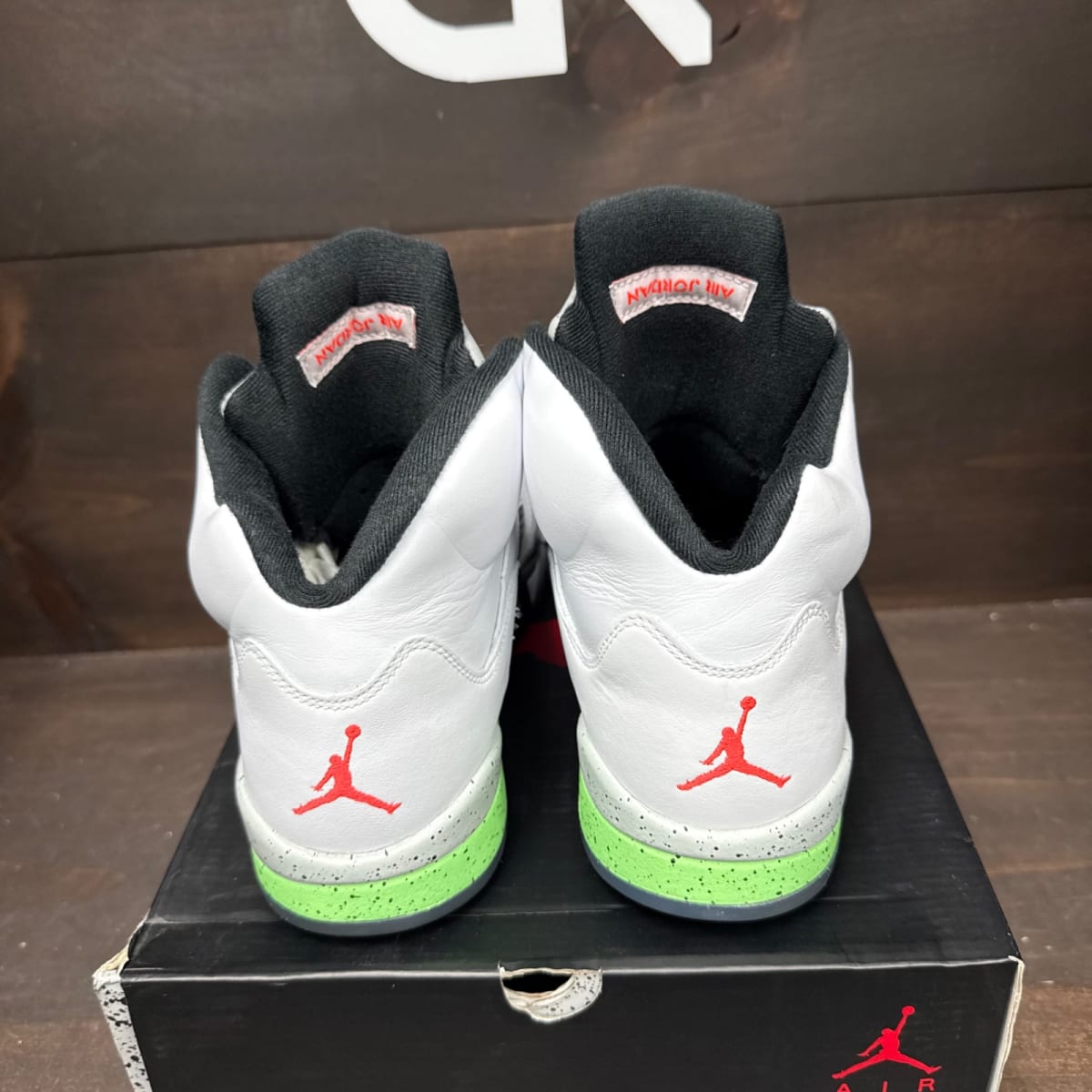 Jordan 5 Retro Poison Green Size 10.5 (Pre-Owned) - sole