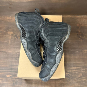 Nike Air Foamposite One Black Suede Size 9 (Pre-Owned) - Image 2