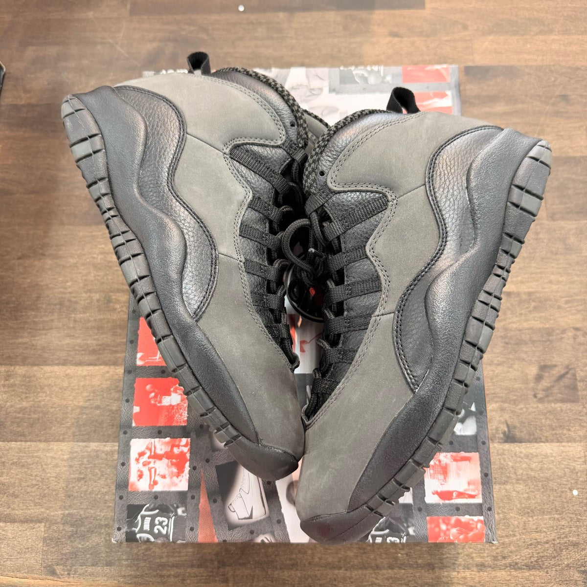 Jordan 10 Retro Shadow (2025) - Image 1