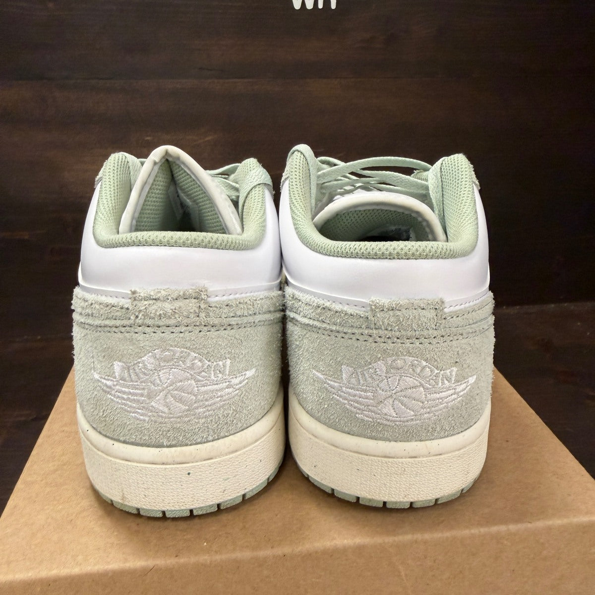 Jordan 1 Low SE Seafoam Size 10.5 (Pre-Owned) - Image 4