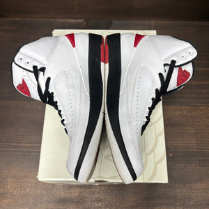 Jordan 2 Retro OG Chicago (2022) - Image 4