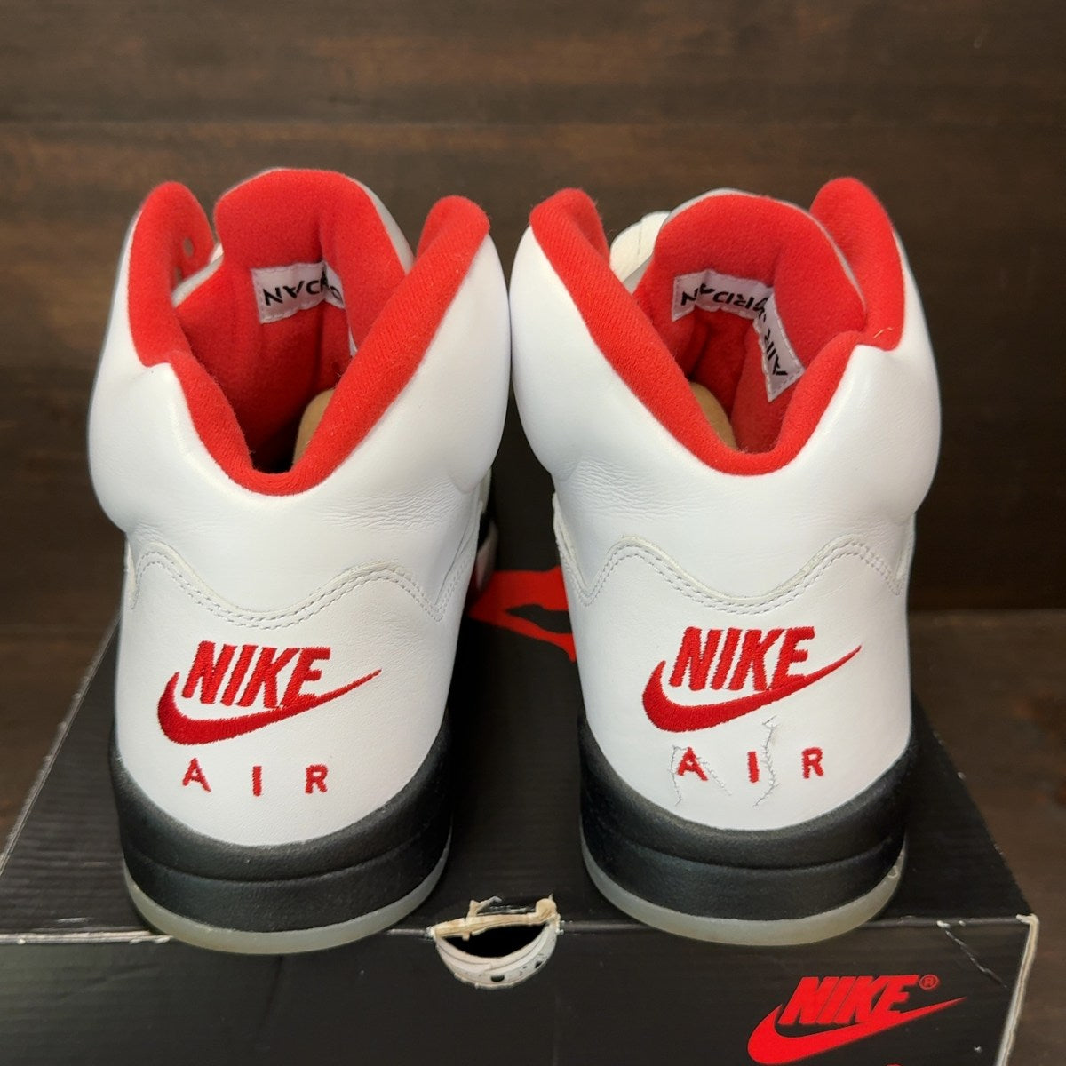 Jordan 5 Retro Fire Red Silver Tongue (2020) - Image 5