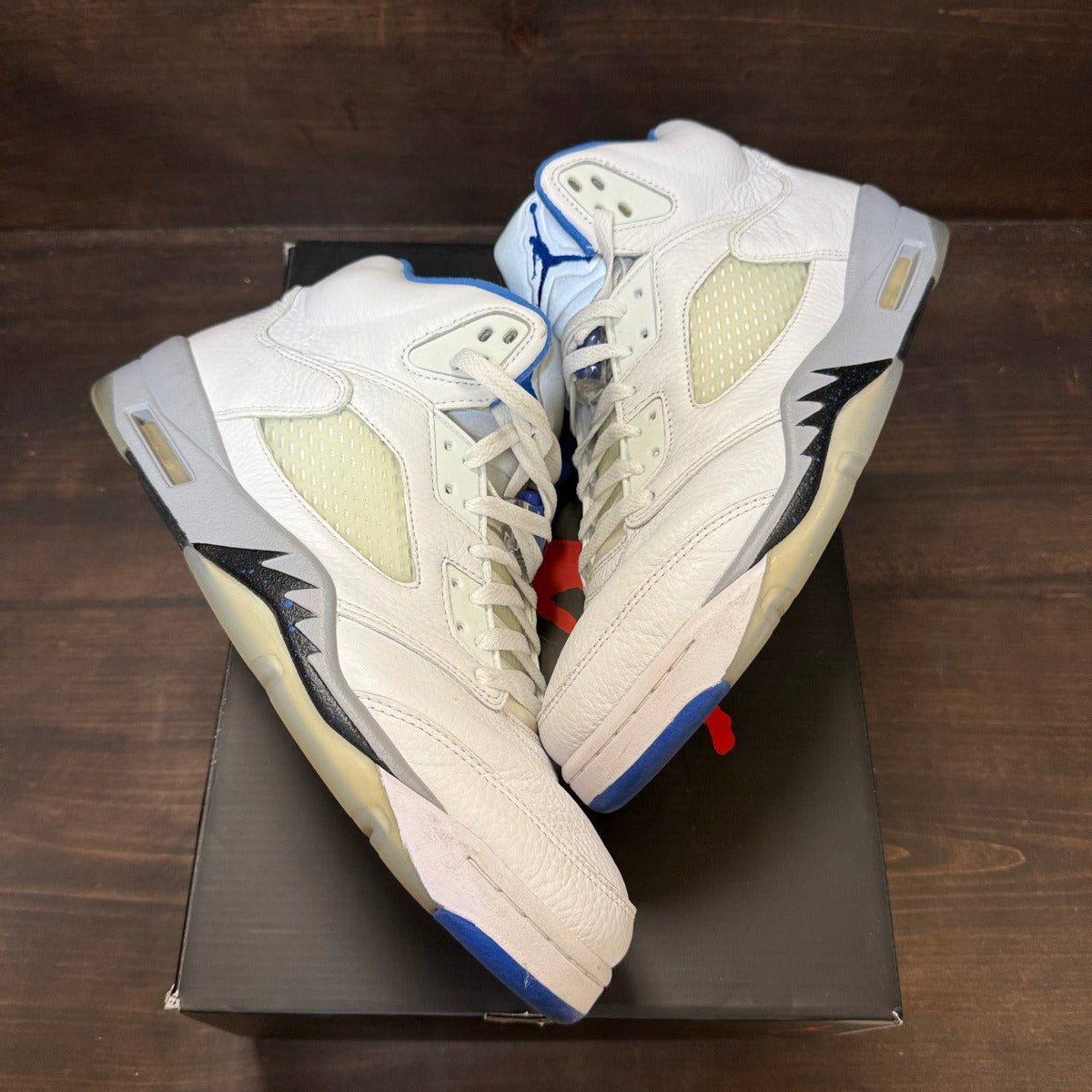 Jordan 5 Retro White Stealth (2021) - Image 2