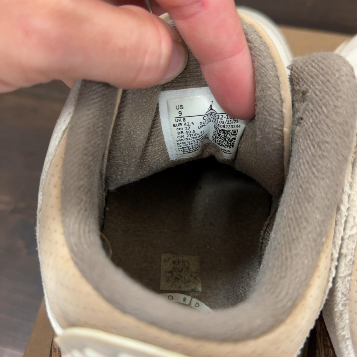 Jordan 3 Retro Palomino Size 9 (Pre-Owned) - Image 7