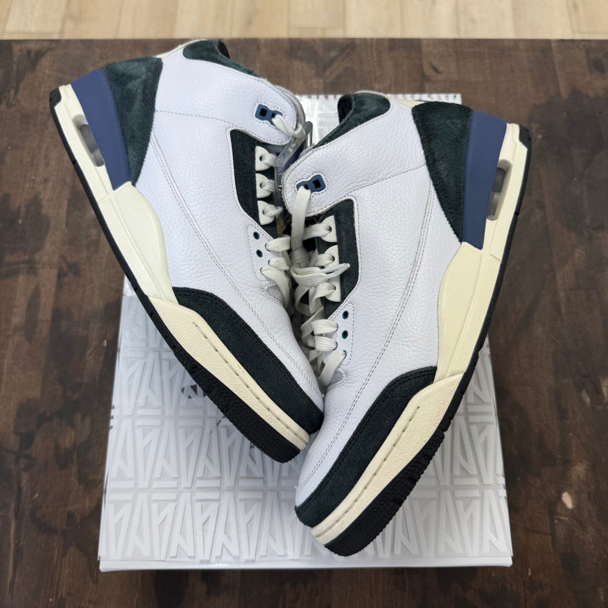 Jordan 3 Retro OG SP A Ma Maniére Diffused Blue Diffused Blue - Image 1