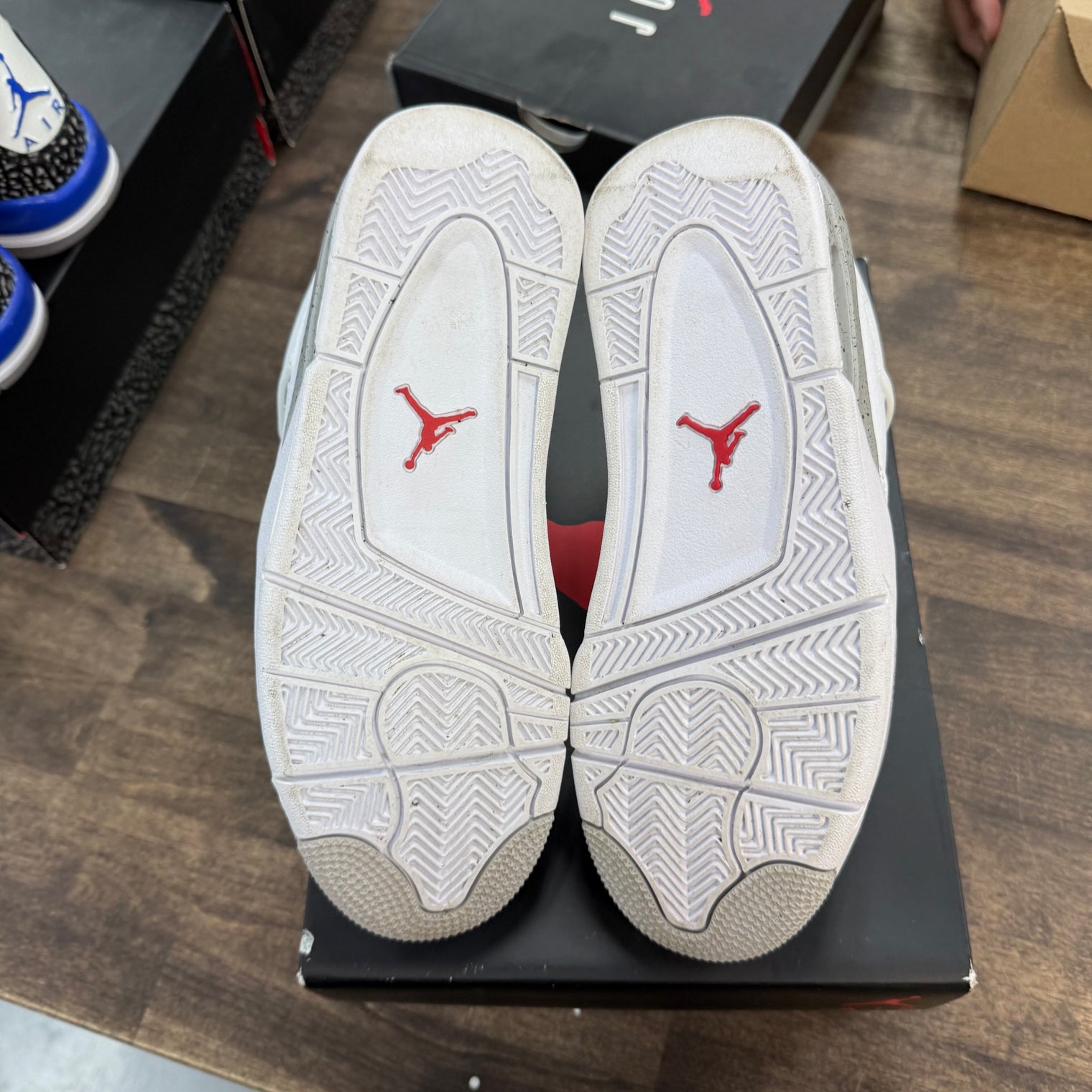 White Oreo Jordan 4 Retro (GS) (USED)