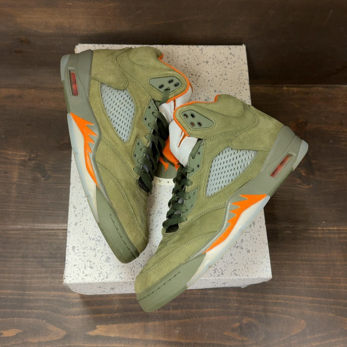 Jordan 5 Retro Olive (2024) - Image 2