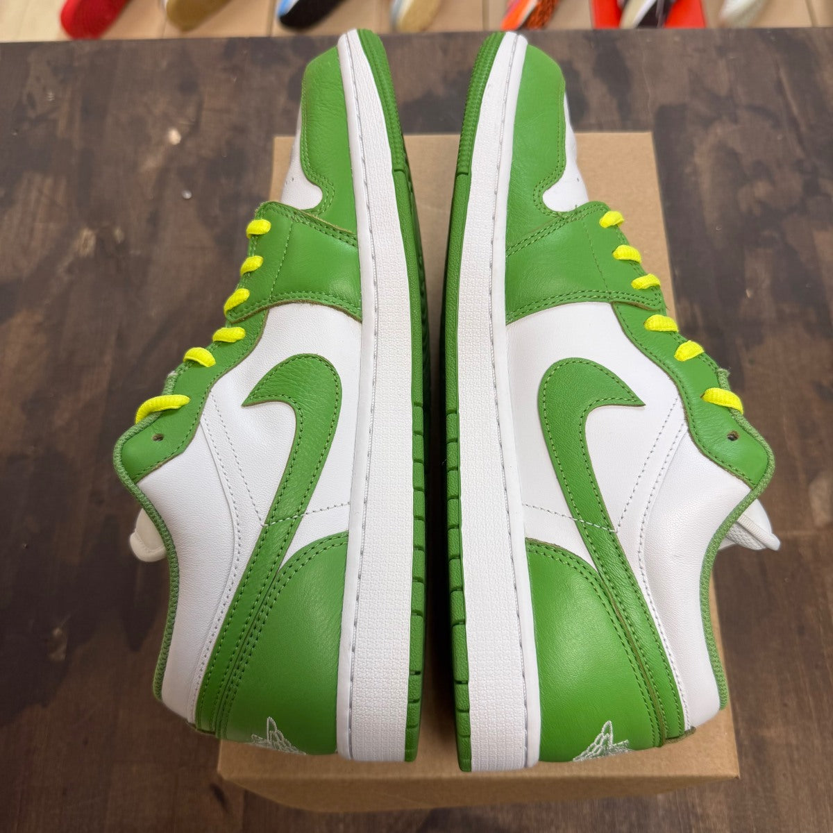 Jordan 1 Low SE Chlorophyll Size 13 (Pre-Owned) - Image 3