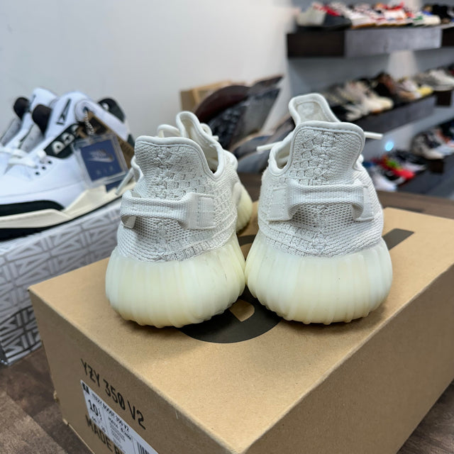 Bone Yeezy 350 (USED)