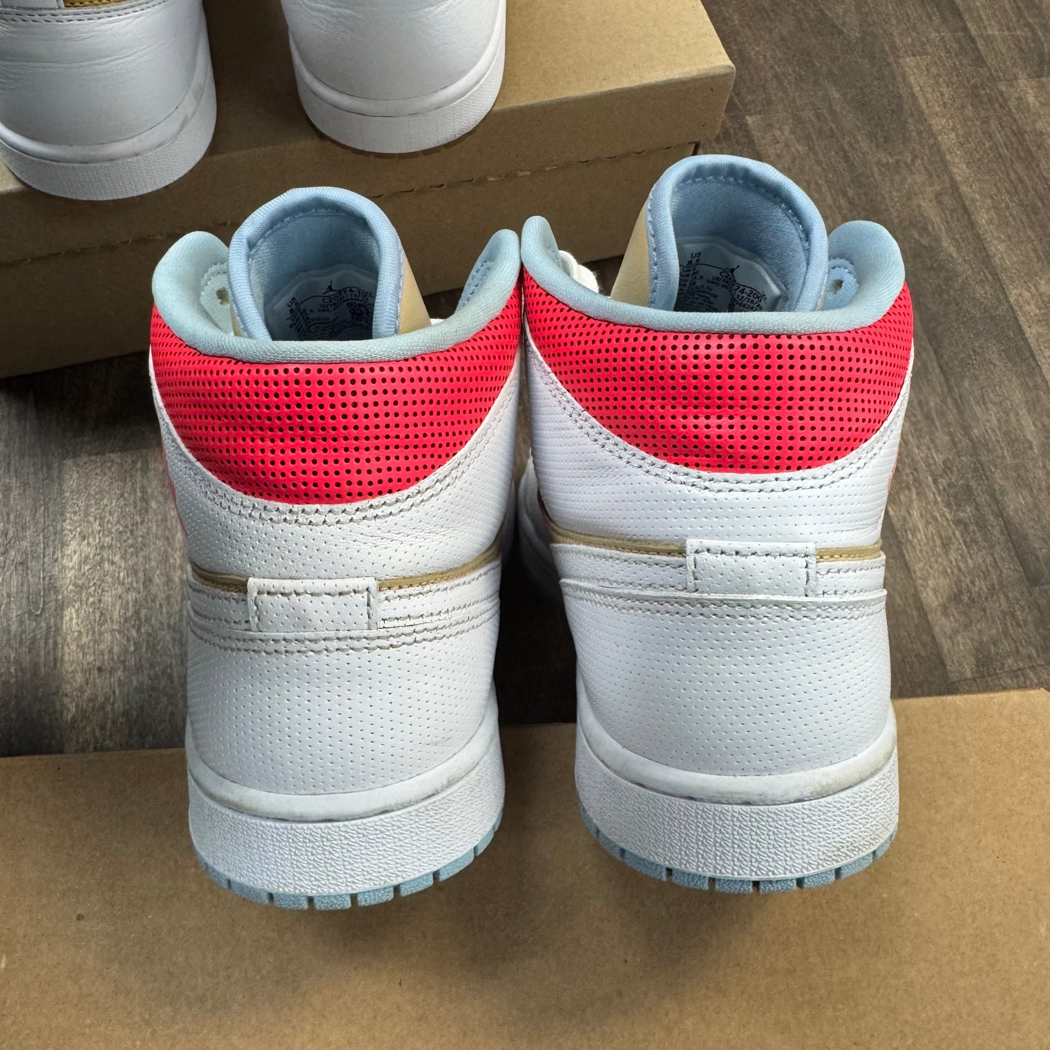 Sesame Jordan 1 Mid SE (W) (USED, No Box)