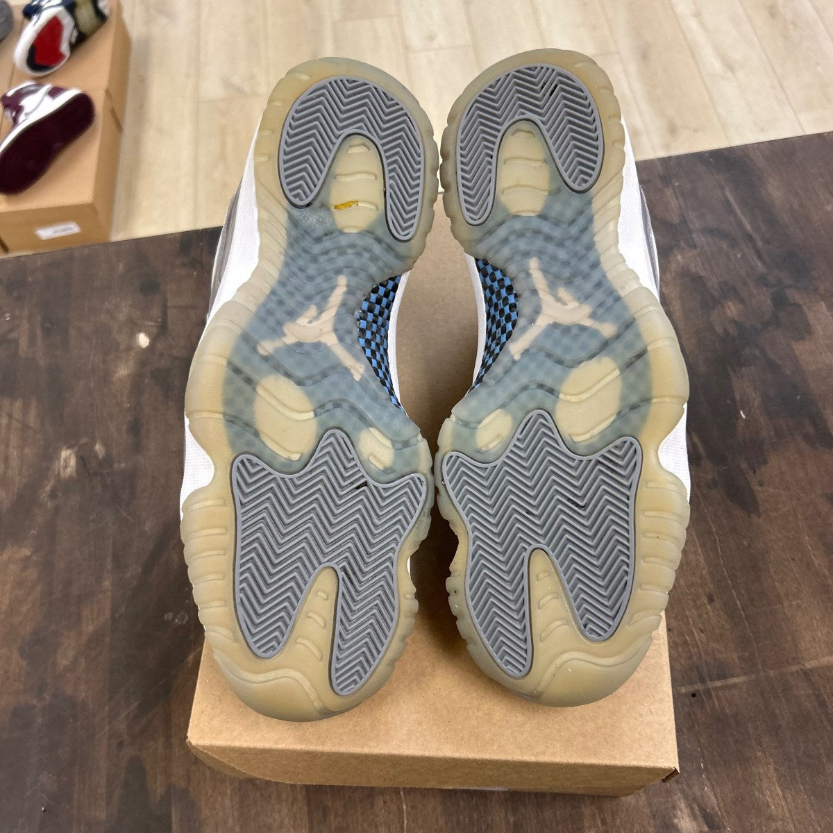 Jordan 11 Retro Low Cement Grey Size 11 (Pre-Owned) - Image 5