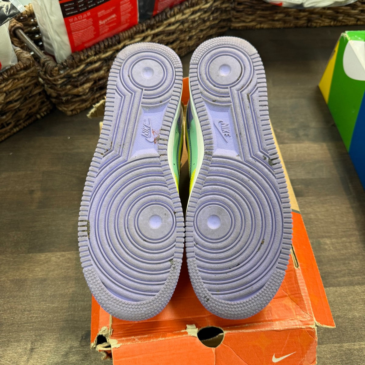 Nike Air Force 1 Low Easter Egg (2006) - Image 5