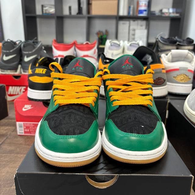 Holiday Special Jordan 1 Low SE (2022) (USED)
