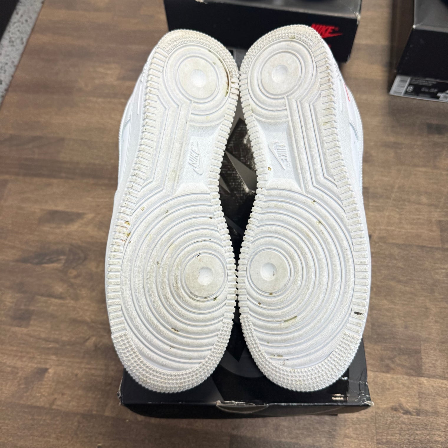 Supreme Air Force 1 White (USED)