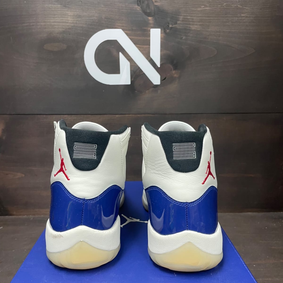 Jordan 11 Retro Rare Air Size 10.5 (Pre-Owned) - side