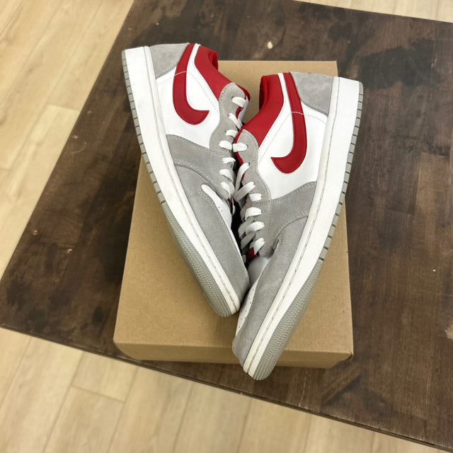Jordan 1 Low SE Light Smoke Grey Gym Red Size 12 (Pre-Owned) - Image 1