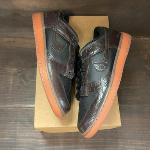 Nike Dunk Low Velvet Brown Black Size 11 (Pre-Owned) - Image 2