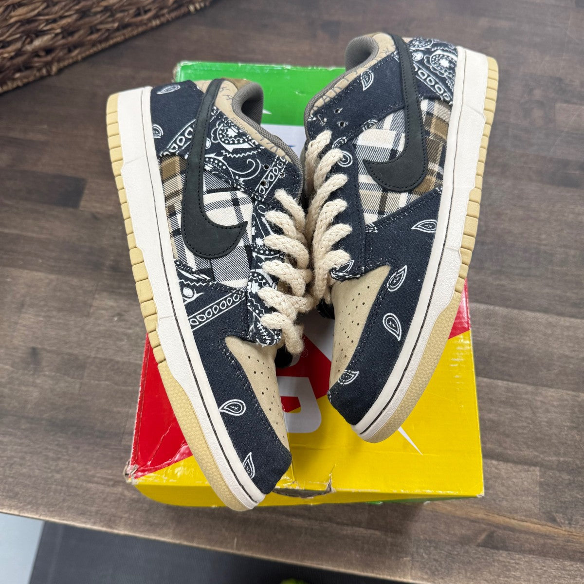 Nike SB Dunk Low Travis Scott Size 9.5 (Pre-Owned) - Image 1