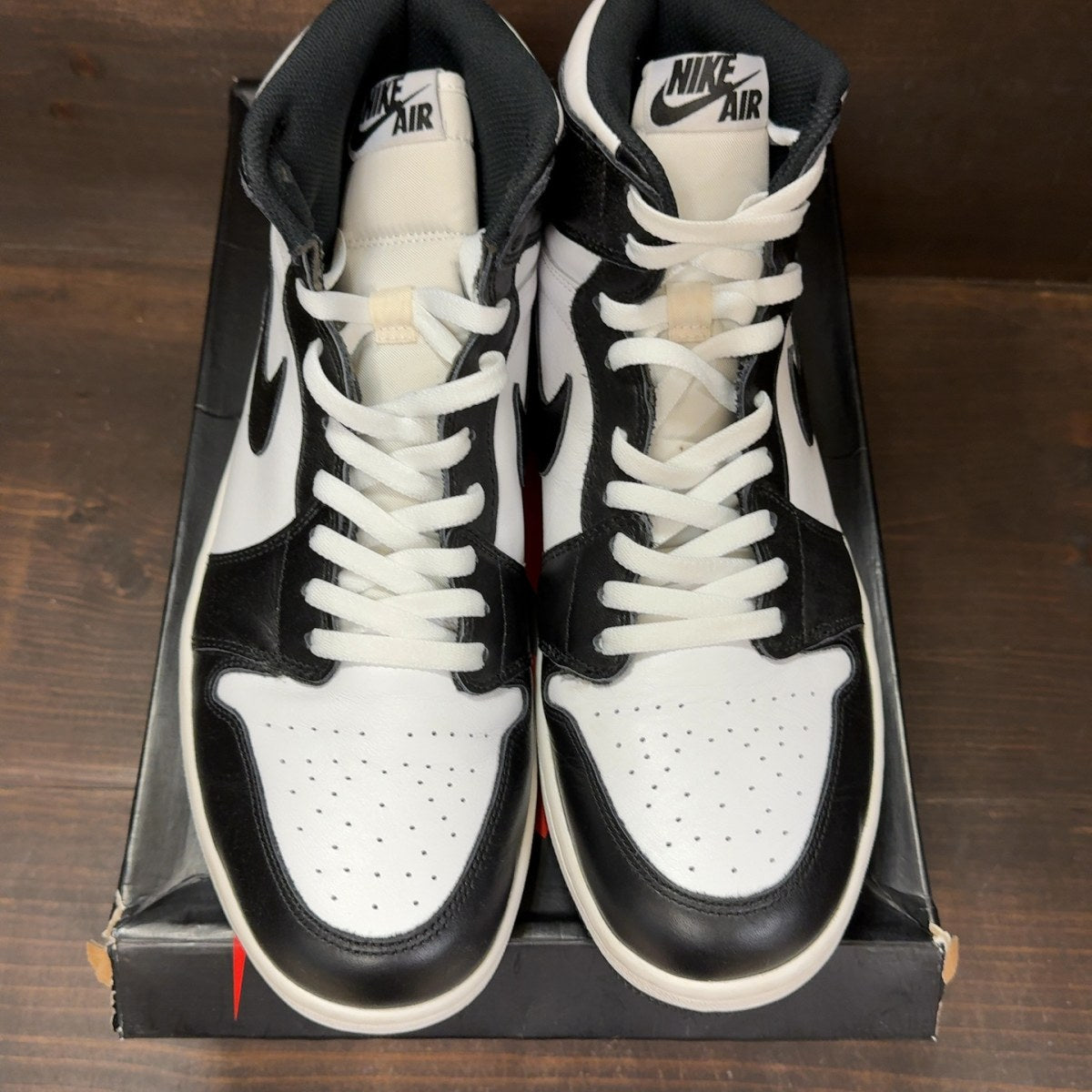 Jordan 1 Retro Black White (2014) Size 13 (Pre-Owned) - Image 3