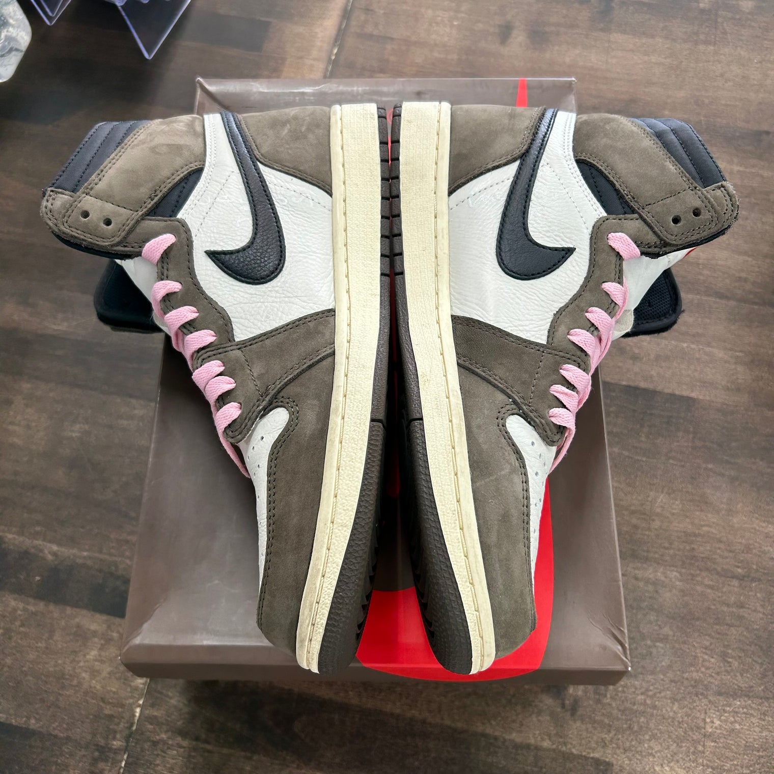 Mocha Travis Scott Jordan 1 High (USED)