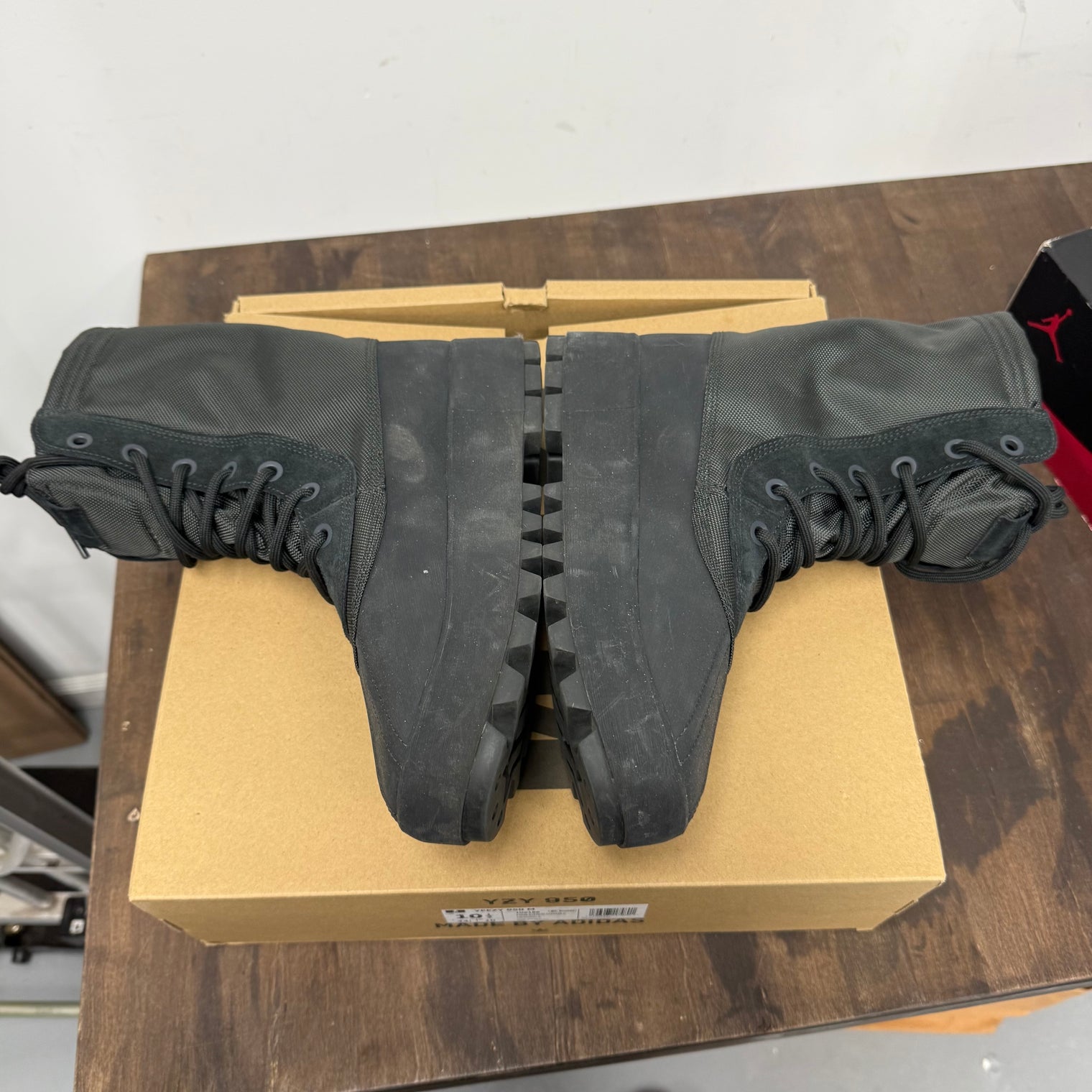 Pirate Black Yeezy Boot (2023) (USED)