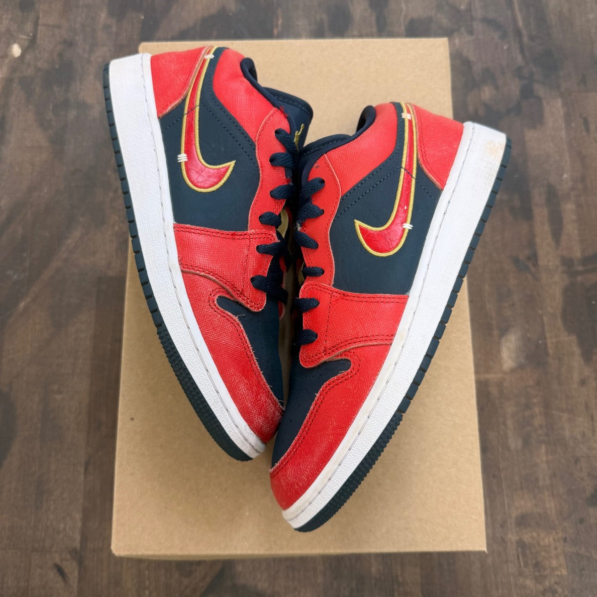 Jordan 1 Low Armory Navy Sport Red (GS) Size 5Y (Pre-Owned) - Image 1